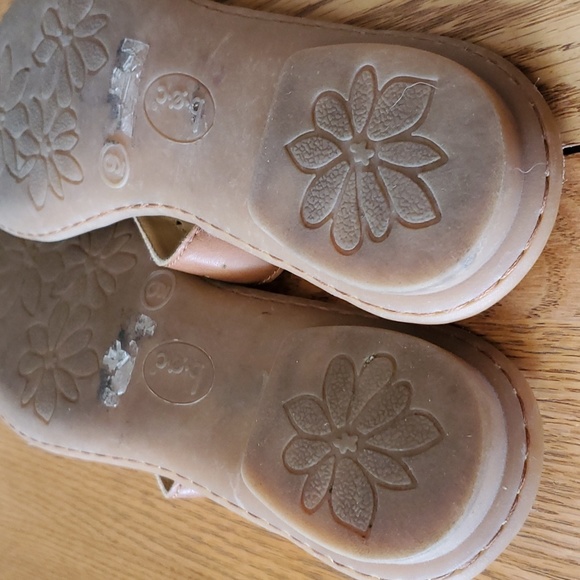 Sandals - Picture 3 of 5